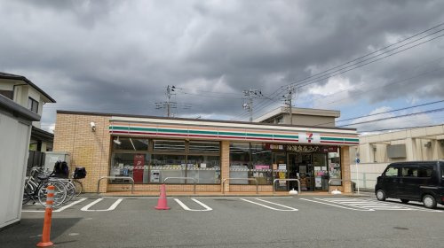 【コンビニエンスストア】セブンイレブン　相模原相武台小前店まで655ｍ