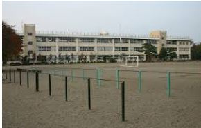 【小学校】さくら市立氏家小学校まで1066ｍ