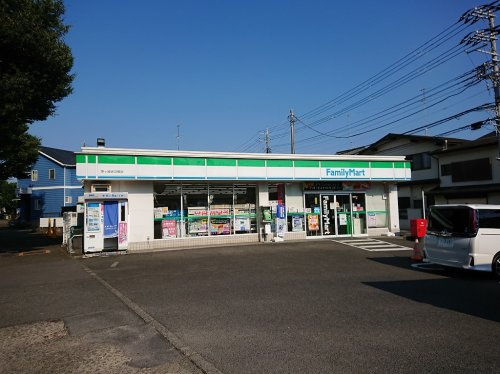 【コンビニエンスストア】ファミリーマート茅ヶ崎赤羽根店まで152ｍ
