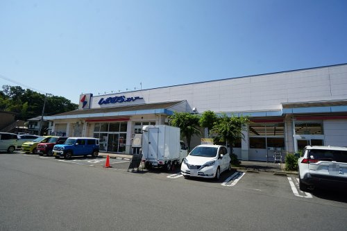 【スーパー】しまむらストアー　旭店まで312ｍ