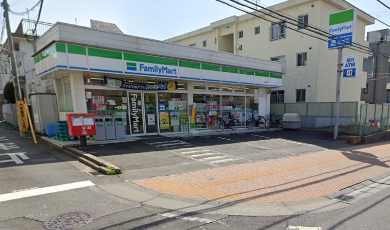 【コンビニエンスストア】ファミリーマート　柏富勢店まで802ｍ