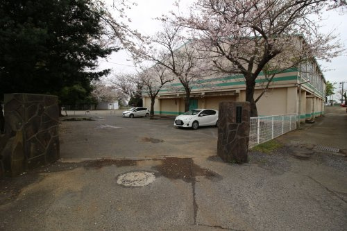 【小学校】名向小学校まで743ｍ