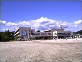 【小学校】東松山市立青鳥小学校まで1300ｍ