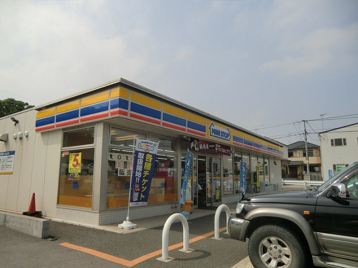 【コンビニエンスストア】ミニストップ　東松山上野本店まで832ｍ