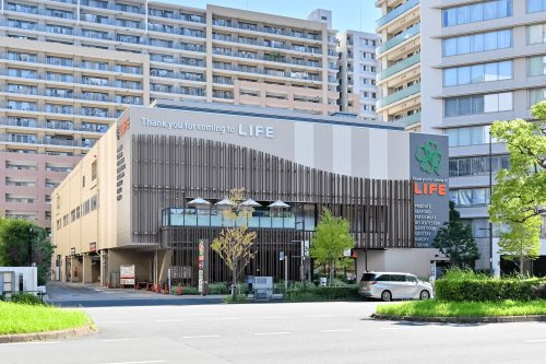 【スーパー】ライフ豊洲店まで550ｍ