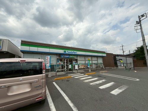 【コンビニエンスストア】ファミリーマート　東秋留店まで628ｍ