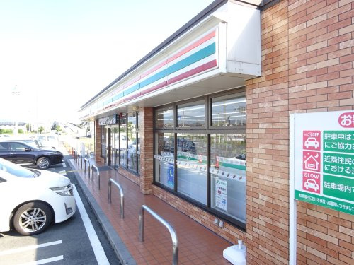 【コンビニエンスストア】セブンイレブン　橿原豊田町店まで853ｍ