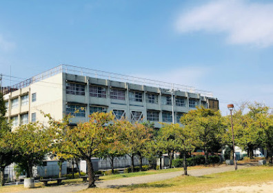 【中学校】東大阪市立盾津東中学校まで856ｍ