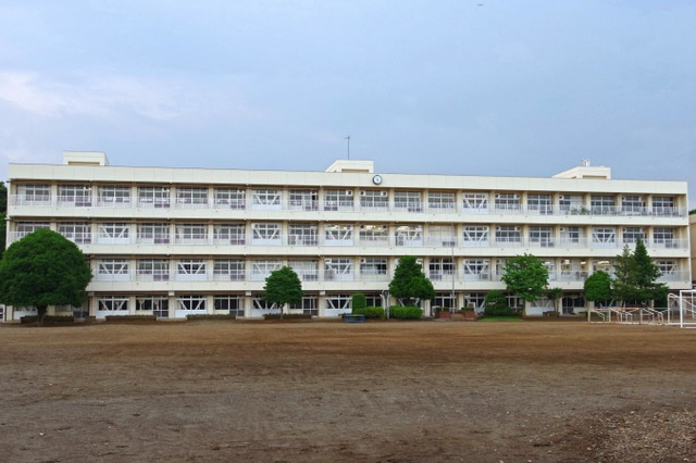 【中学校】館林市立多々良中学校まで642ｍ
