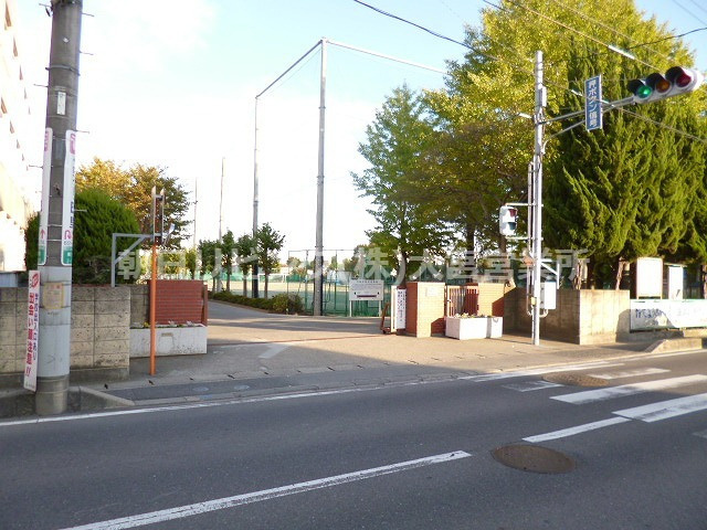 【中学校】さいたま市立日進中学校まで1385ｍ