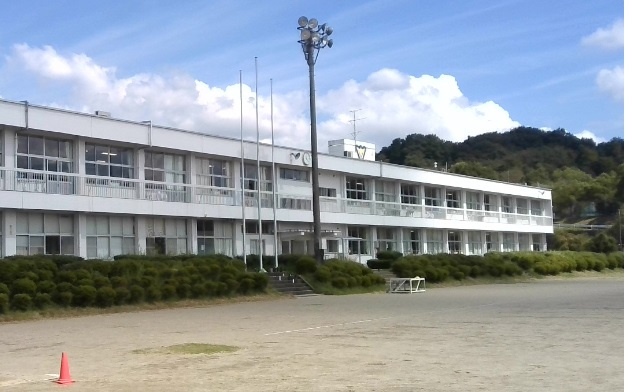 【中学校】双葉中学校まで1749ｍ