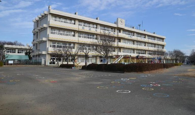 【小学校】桶川市立日出谷小学校まで800ｍ