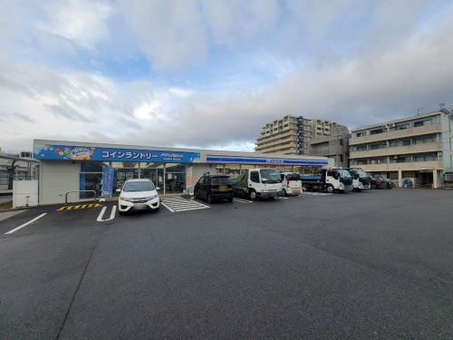 【コンビニエンスストア】ローソン　尼崎西長洲町二丁目店まで688ｍ