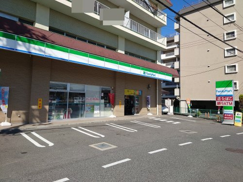 【コンビニエンスストア】ファミリーマート　広島三滝本町店まで791ｍ