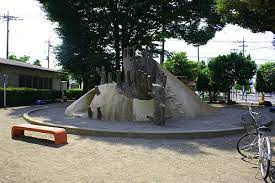 【公園】深谷　上柴団地第1公園まで305ｍ