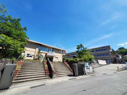【中学校】亀岡市立　東輝中学校まで1197ｍ