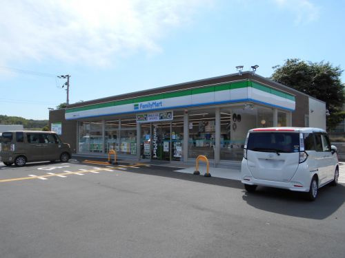 【コンビニエンスストア】ファミリーマート　亀岡篠インター店まで252ｍ