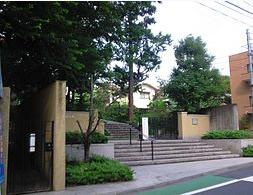 【幼稚園】立教女学院短期大学付属幼稚園天使園まで998ｍ
