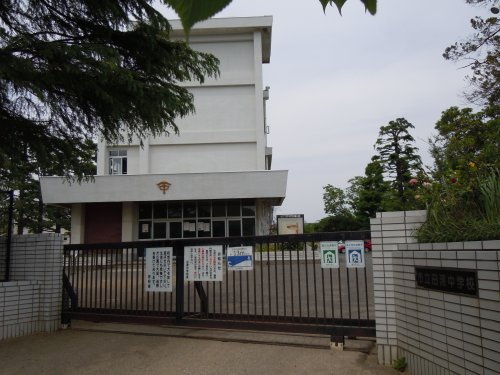 【中学校】田浦中学校まで1032ｍ