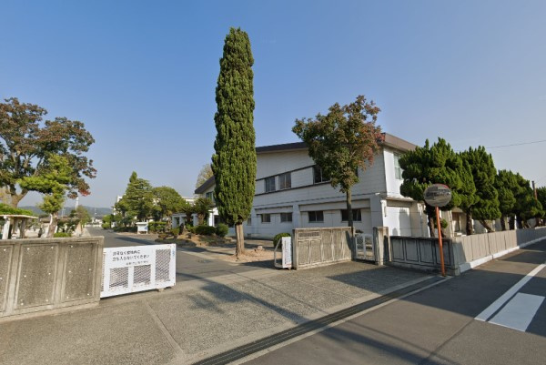 【中学校】倉敷市立東中学校まで850ｍ