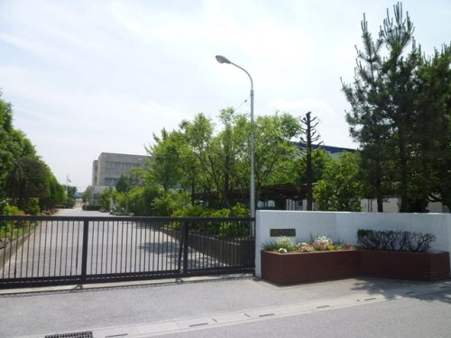 【中学校】大沼中学校まで700ｍ