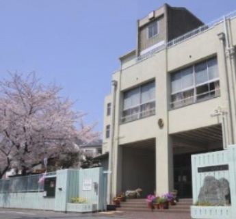 【小学校】大阪市立みどり小学校まで320ｍ