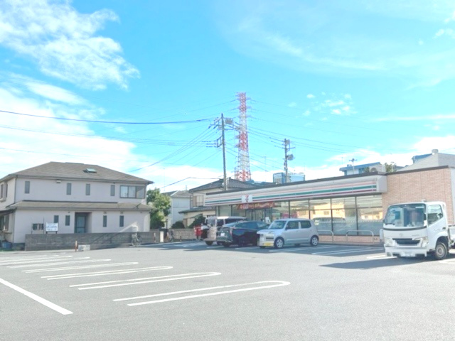 【コンビニエンスストア】セブンイレブン　寒川一之宮3丁目店まで840ｍ