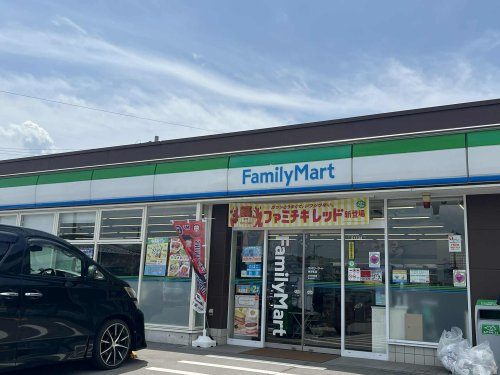 【コンビニエンスストア】ファミリーマート　東御和店まで151ｍ
