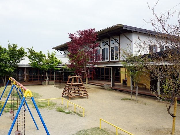 【保育園】すみれ保育園まで961ｍ