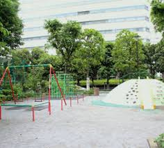【公園】芝五丁目児童遊園まで613ｍ