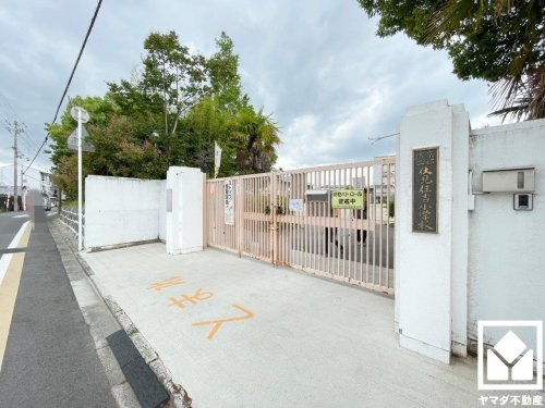 【小学校】京都市立伏見住吉小学校まで482ｍ