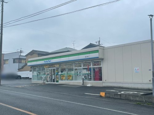 【コンビニエンスストア】ファミリーマート　高知十津店まで437ｍ
