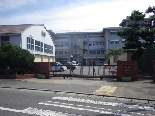 【小学校】荻野小学校まで415ｍ