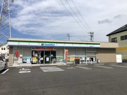 【コンビニエンスストア】ファミリーマート　静岡南瀬名町店まで102ｍ
