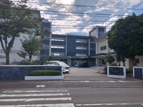 【小学校】静岡市立西奈南小学校まで415ｍ