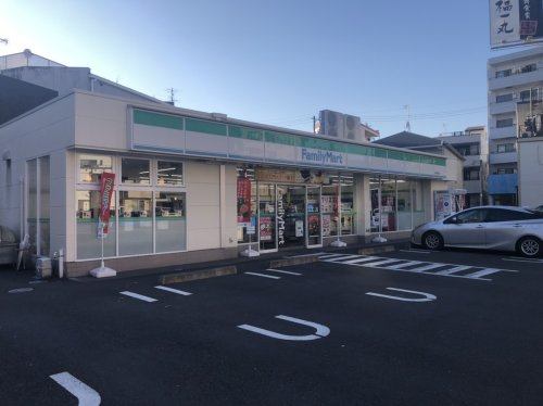 【コンビニエンスストア】ファミリーマート　静岡車町店まで182ｍ
