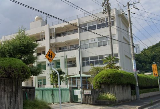 【小学校】楠那小学校まで1148ｍ