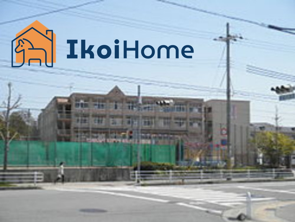【小学校】長坂小学校まで1007ｍ