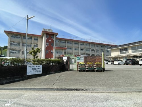 【中学校】高知市立青柳中学校まで1877ｍ