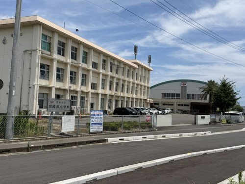 【小学校】宮崎市立港小学校まで220ｍ