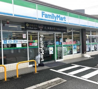 【コンビニエンスストア】ファミリーマート　所沢宮本町二丁目店まで563ｍ
