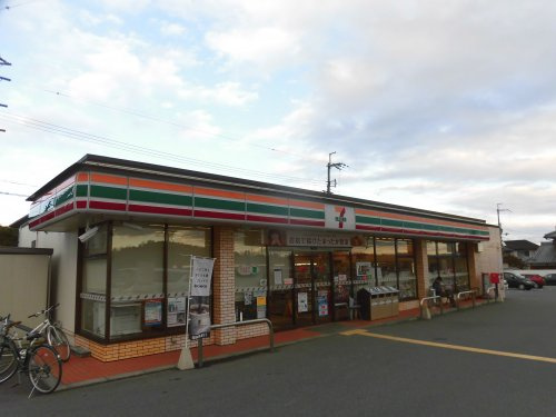 【コンビニエンスストア】セブンイレブン大津仰木の里店まで1603ｍ
