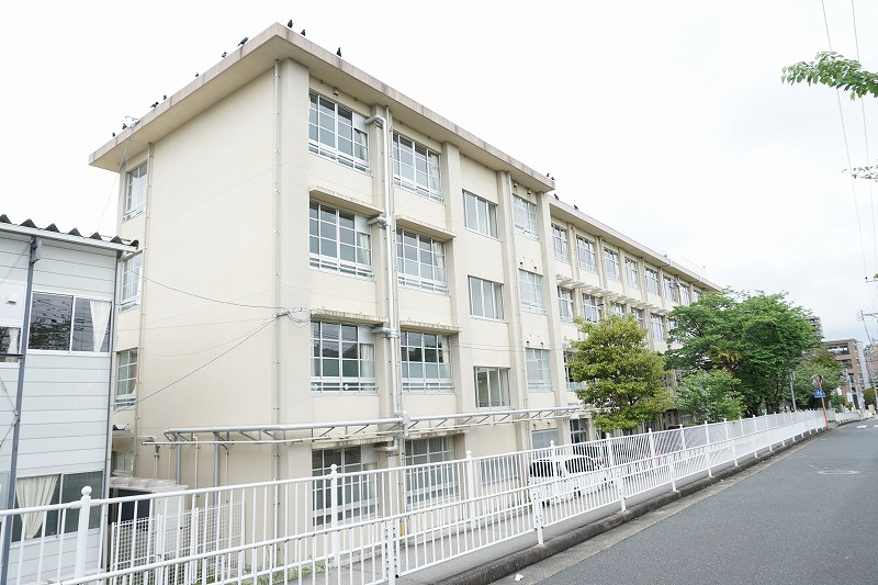 【小学校】福岡市立西高宮小学校まで994ｍ