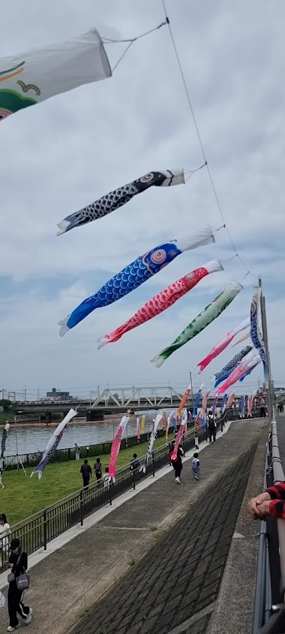 【保育園】小岩駅前みつばち保育園まで512ｍ