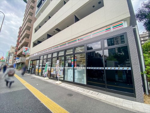 【コンビニエンスストア】セブンイレブン　新宿7丁目店まで369ｍ