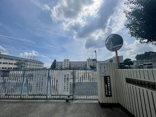 【小学校】尾道市立　高須小学校まで1342ｍ