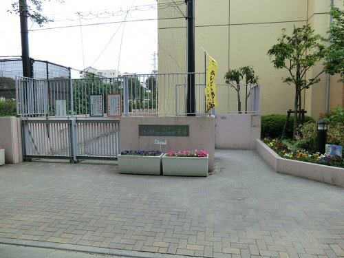 【中学校】世田谷区立東深沢中学校まで439ｍ