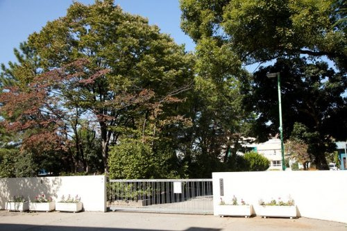 【中学校】草加市立栄中学校まで536ｍ
