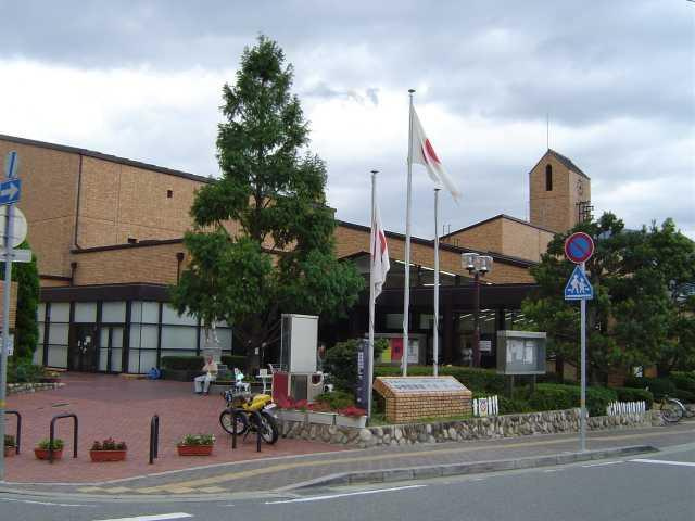 【図書館】宝塚市立図書館まで865ｍ