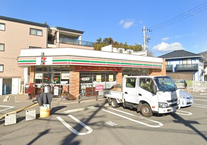 【コンビニエンスストア】セブンイレブン　宝塚宮の町店まで551ｍ